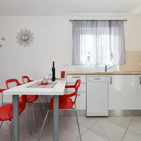 Apartment Im Erdgeschoss Fuer 2 Personen *
