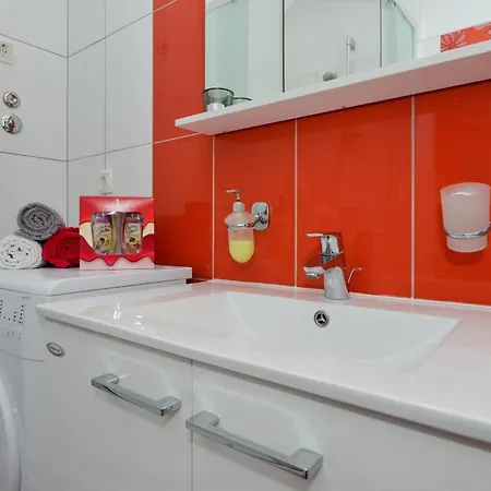 Apartament Im Erdgeschoss Fuer 2 Personen Vir
