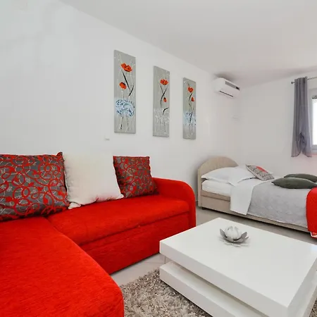 Studioapartment Fuer Zwei Personen Im Erdgeschoss Apartment Vir