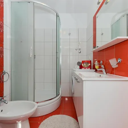 Apartment Studioapartment Fuer Zwei Personen Im Erdgeschoss Vir