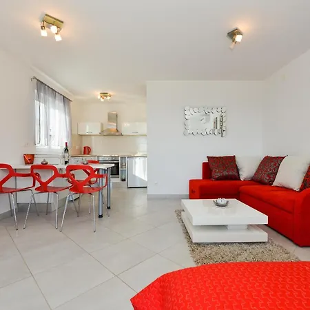 Apartment Studioapartment Fuer Zwei Personen Im Erdgeschoss